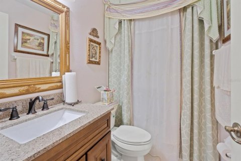 House in Deltona, Florida 4 bedrooms, 268.67 sq.m. № 2225581 - photo 29