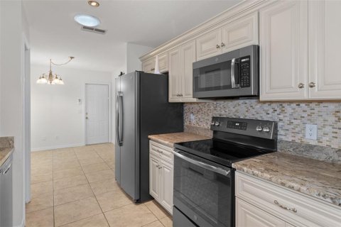 Casa en venta en Homosassa, Florida, 3 dormitorios, 137.87 m2 № 1545354 - foto 7