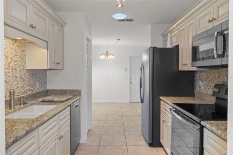 Casa en venta en Homosassa, Florida, 3 dormitorios, 137.87 m2 № 1545354 - foto 5