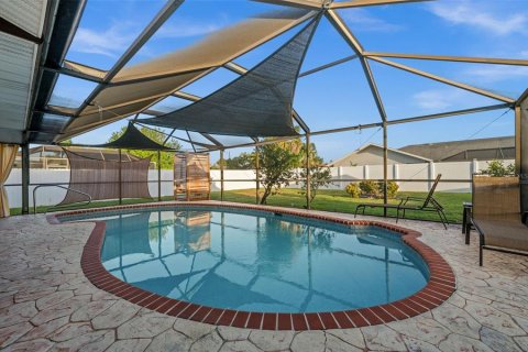 Villa ou maison à vendre à Cape Coral, Floride: 3 chambres, 117.99 m2 № 2436785 - photo 26