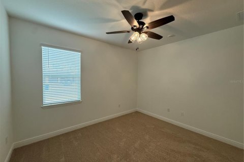 Villa ou maison à louer à Minneola, Floride: 5 chambres, 285.77 m2 № 2396625 - photo 6