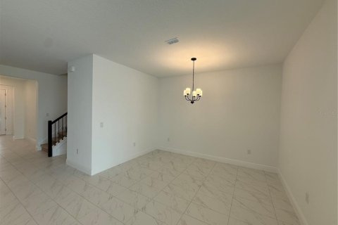 Villa ou maison à louer à Minneola, Floride: 5 chambres, 285.77 m2 № 2396625 - photo 9