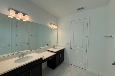 Villa ou maison à louer à Minneola, Floride: 5 chambres, 285.77 m2 № 2396625 - photo 13