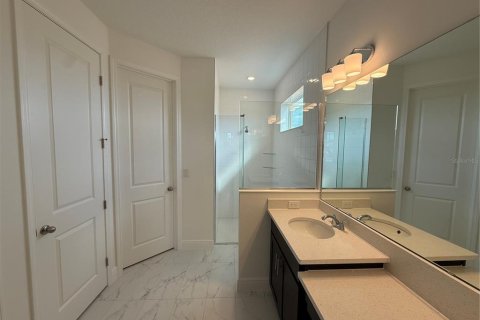 Villa ou maison à louer à Minneola, Floride: 5 chambres, 285.77 m2 № 2396625 - photo 12