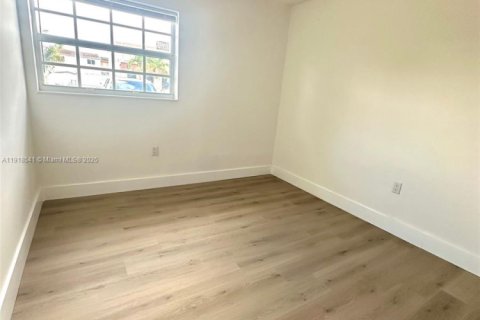 Townhouse in Miami Gardens, Florida 3 bedrooms, 107.02 sq.m. № 1973963 - photo 16