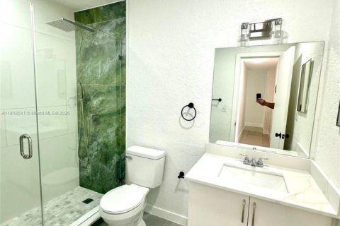 Townhouse in Miami Gardens, Florida 3 bedrooms, 107.02 sq.m. № 1973963 - photo 22
