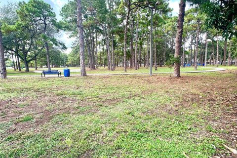 Townhouse in Miami Gardens, Florida 3 bedrooms, 107.02 sq.m. № 1973963 - photo 25