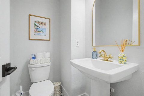 Townhouse in Tampa, Florida 3 bedrooms, 181.35 sq.m. № 2258766 - photo 18