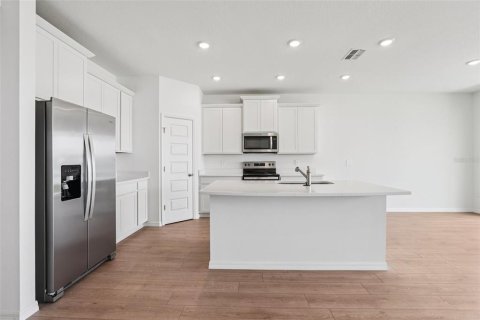 Casa en venta en Lakeland, Florida, 4 dormitorios, 256.04 m2 № 2092666 - foto 10