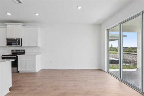 Casa en venta en Lakeland, Florida, 4 dormitorios, 256.04 m2 № 2092666 - foto 9