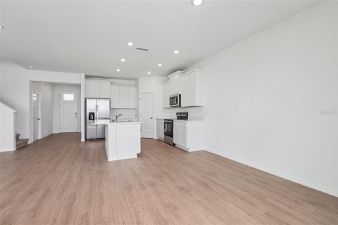 Casa en venta en Lakeland, Florida, 4 dormitorios, 256.04 m2 № 2092666 - foto 17