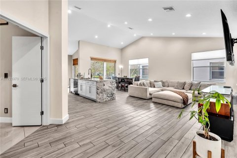 Adosado en alquiler en Boca Raton, Florida, 3 dormitorios, 165.18 m2 № 1993445 - foto 5