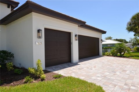 Casa en venta en Sarasota, Florida, 4 dormitorios, 403.47 m2 № 1866329 - foto 8