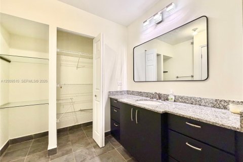 Condo in Aventura, Florida, 2 bedrooms № 2089892 - photo 11