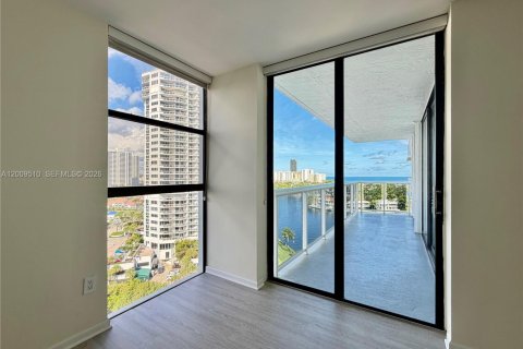 Condo in Aventura, Florida, 2 bedrooms № 2089892 - photo 8
