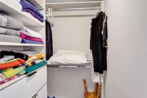 Купить кондоминиум в Авентура, Флорида 2 спальни, 126.81м2, № 2032114 - фото 19