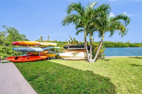 Купить кондоминиум в Норт-Майами, Флорида 2 спальни, 75.25м2, № 1956245 - фото 12