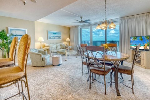 Condo in Madeira Beach, Florida, 2 bedrooms  № 1724734 - photo 7