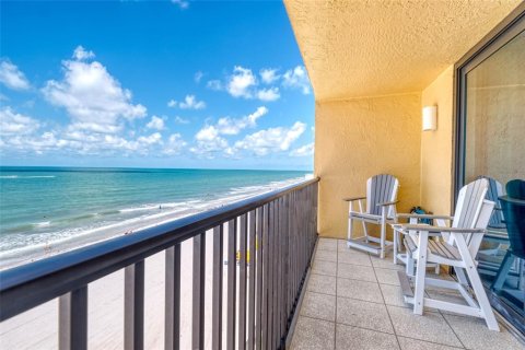 Condo in Madeira Beach, Florida, 2 bedrooms  № 1724734 - photo 25