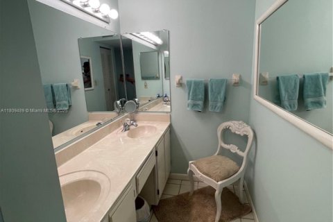 Condominio en venta en Hollywood, Florida, 2 dormitorios, 139.35 m2 № 1749979 - foto 4