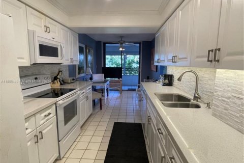 Condominio en venta en Hollywood, Florida, 2 dormitorios, 139.35 m2 № 1749979 - foto 7