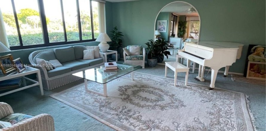 Condominio en Hollywood, Florida, 2 dormitorios № 1749979