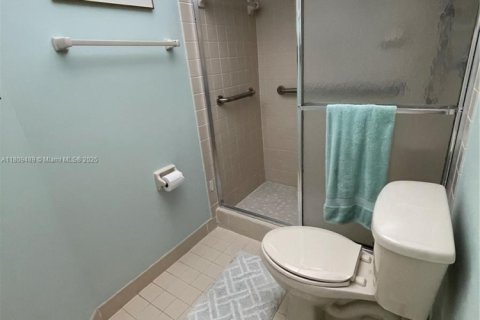 Condominio en venta en Hollywood, Florida, 2 dormitorios, 139.35 m2 № 1749979 - foto 2