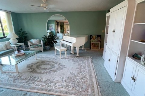 Condominio en venta en Hollywood, Florida, 2 dormitorios, 139.35 m2 № 1749979 - foto 12
