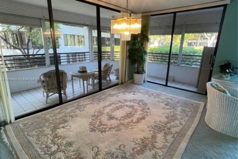 Condominio en venta en Hollywood, Florida, 2 dormitorios, 139.35 m2 № 1749979 - foto 9
