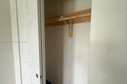 Appartement à louer à Miami, Floride: 46.64 m2 № 2024749 - photo 7