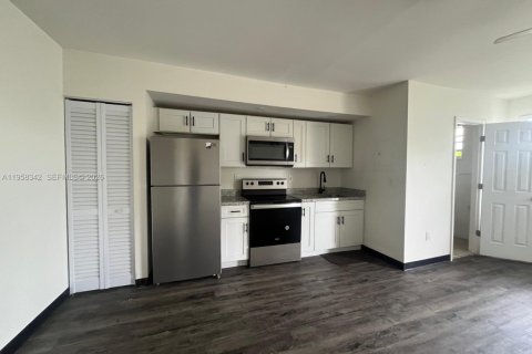 Appartement à louer à Miami, Floride: 46.64 m2 № 2024749 - photo 12