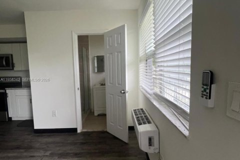 Appartement à louer à Miami, Floride: 46.64 m2 № 2024749 - photo 4