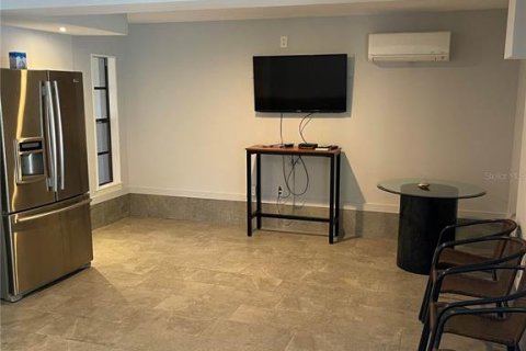 House in Longboat Key, Florida 3 bedrooms, 294.59 sq.m. № 1295974 - photo 14