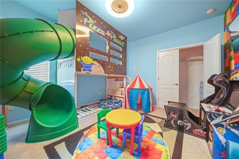 Casa en venta en Kissimmee, Florida, 14 dormitorios, 581.1 m2 № 1898458 - foto 23