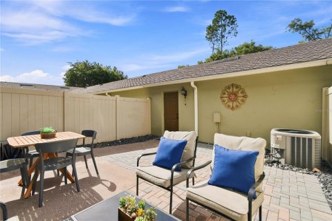 Townhouse in Sanford, Florida 3 bedrooms, 144 sq.m. № 2299596 - photo 10