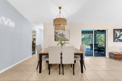 House in Port Charlotte, Florida 4 bedrooms, 211.45 sq.m. № 2166567 - photo 18