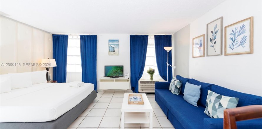 Studio à Condo à Miami Beach, Floride № 2252130