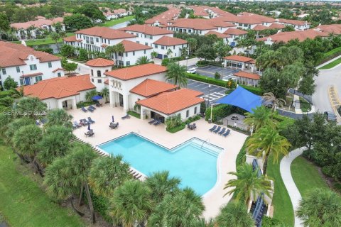 Touwnhouse à louer à Pembroke Pines, Floride: 3 chambres, 208.66 m2 № 2439367 - photo 20
