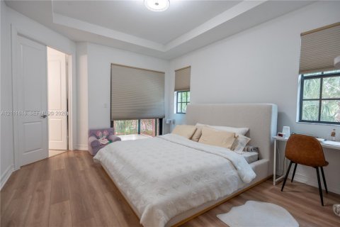 Touwnhouse à louer à Pembroke Pines, Floride: 3 chambres, 208.66 m2 № 2439367 - photo 10