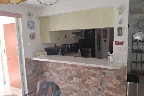 Villa ou maison à louer à Holiday, Floride: 3 chambres, 150.5 m2 № 1837271 - photo 6