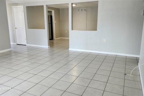 Купить коммерческую недвижимость в Холидэй, Флорида 6 спален, 223.52м2, № 1297139 - фото 9