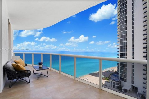 Copropriété à louer à Sunny Isles Beach, Floride: 3 chambres, 183.85 m2 № 2088358 - photo 13