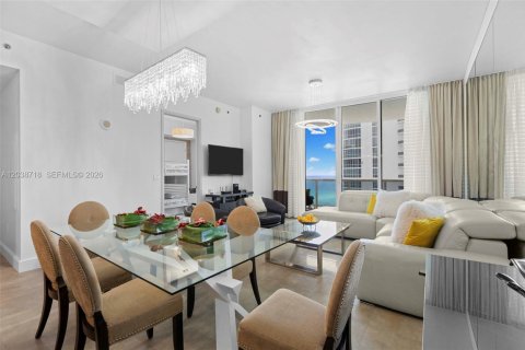 Copropriété à louer à Sunny Isles Beach, Floride: 3 chambres, 183.85 m2 № 2088358 - photo 7
