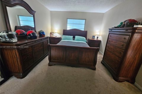 Casa en venta en Homestead, Florida, 4 dormitorios, 125.14 m2 № 1927472 - foto 9