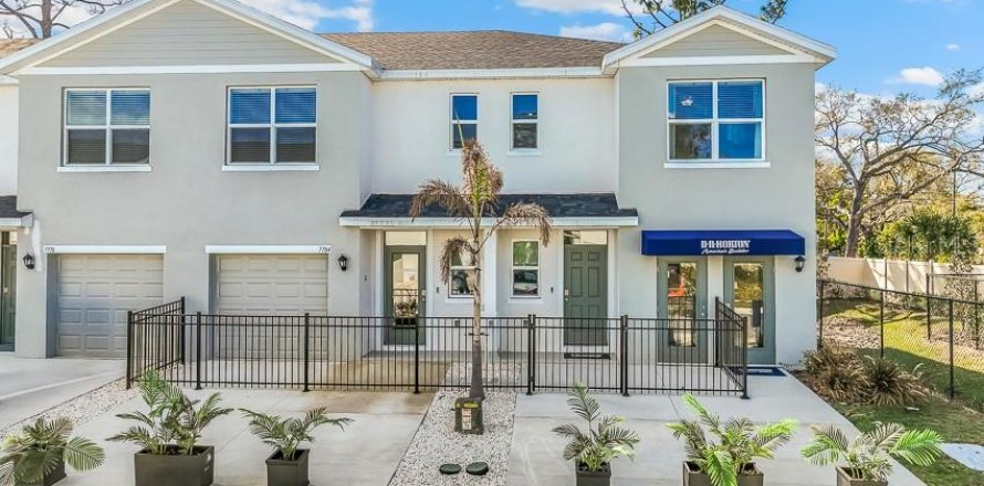 Touwnhouse à Pinellas Park, Floride 3 chambres, 136.01 m2 № 2113815