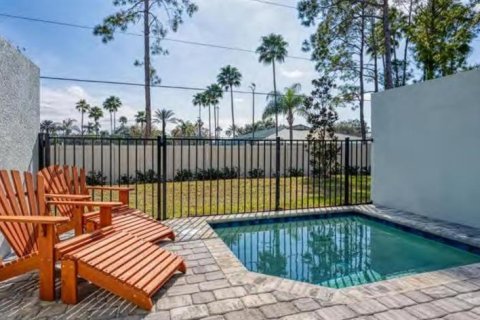 Touwnhouse à vendre à Kissimmee, Floride: 4 chambres, 196.21 m2 № 1648057 - photo 11