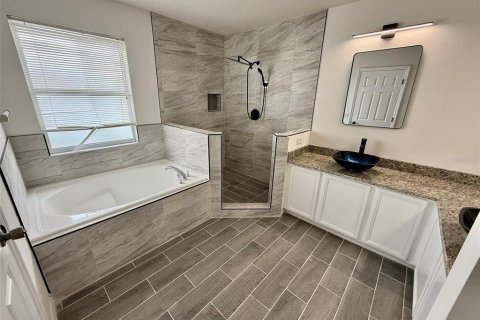 Casa en alquiler en Kissimmee, Florida, 4 dormitorios, 195.37 m2 № 1843515 - foto 23