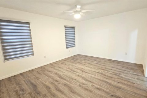 House in Kissimmee, Florida 4 bedrooms, 177.44 sq.m. № 1837992 - photo 22
