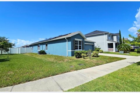 House in Kissimmee, Florida 4 bedrooms, 177.44 sq.m. № 1837992 - photo 4
