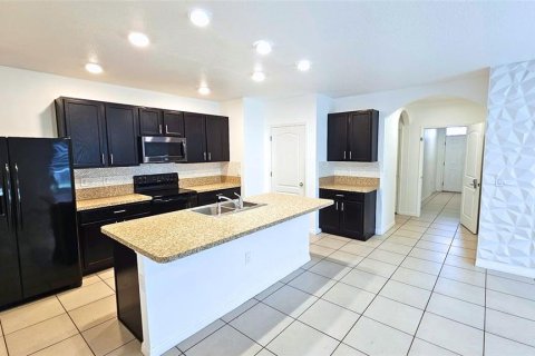 House in Kissimmee, Florida 4 bedrooms, 177.44 sq.m. № 1837992 - photo 10